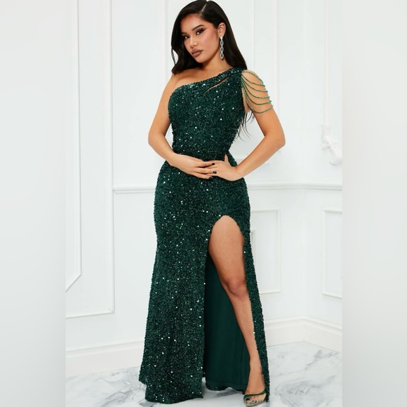 Long sequin dress - Picture 1 of 3